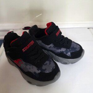 Boys Starter Grey Black Camo Light Up Shoes Size 5 NWOT